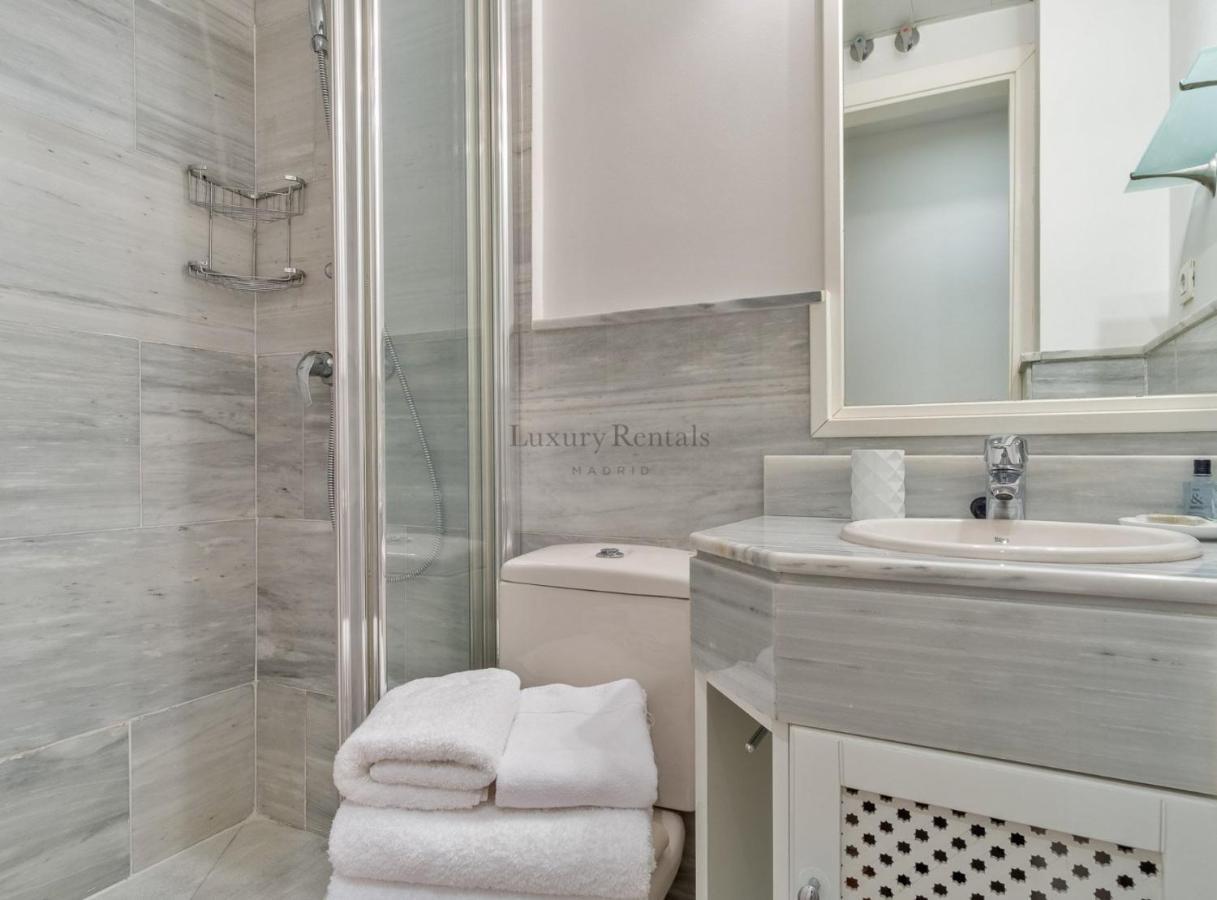 Charming 2-Bedroom Apartment In Retiro Perfect Madrid Location Exterior photo